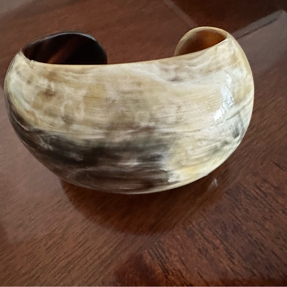 Cuff Bangle Bracelet - Picture 2 of 6